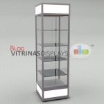 Torres de Vitrinas con sistemas Backlite en base y copete